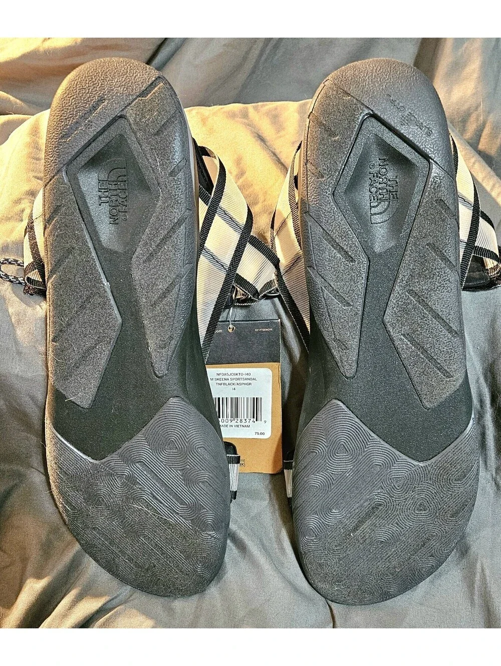 The North Face Skeena Sport Sandal Black/Asphalt Grey Mens 14 Womens 15.5